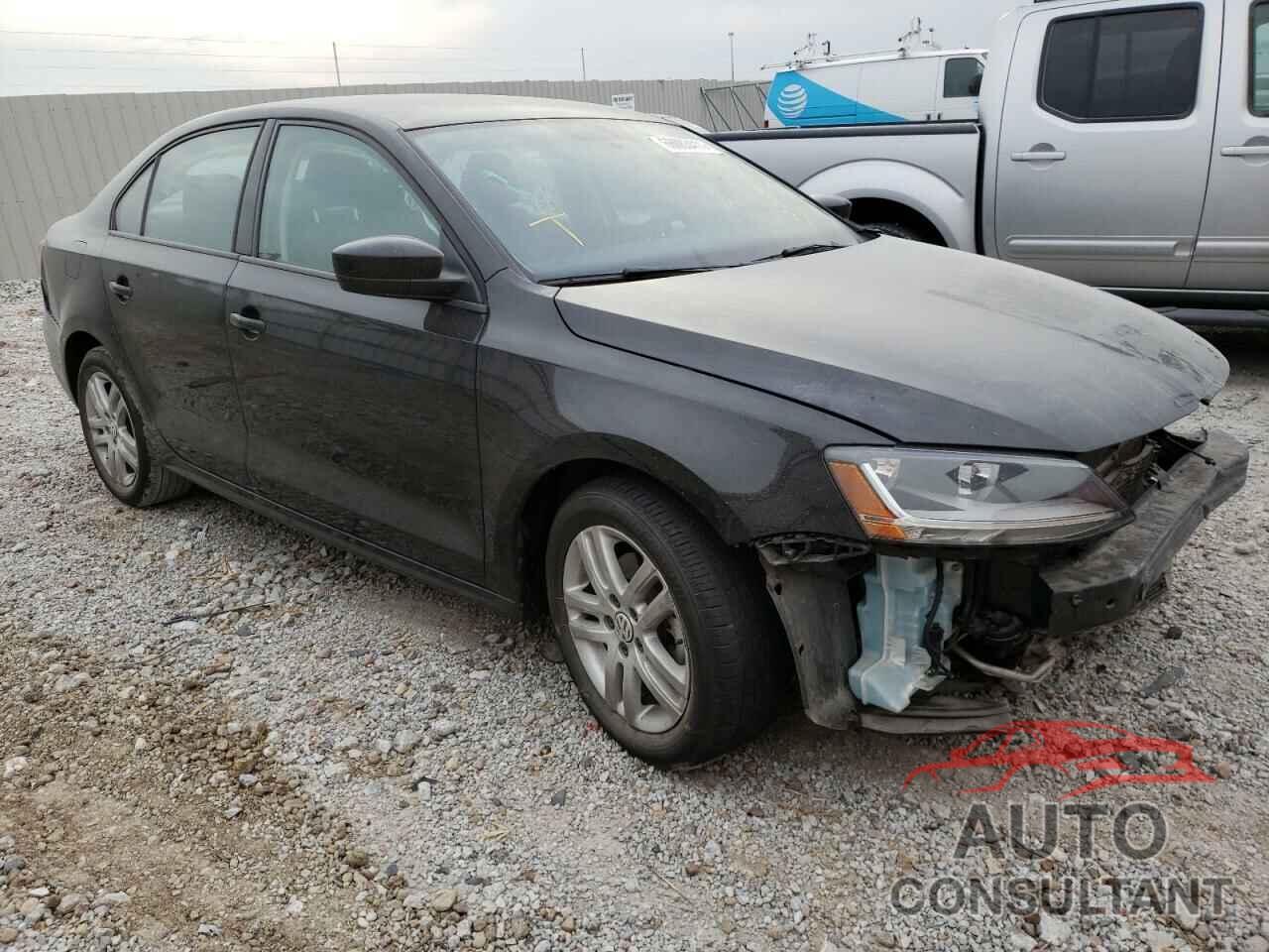 VOLKSWAGEN JETTA 2018 - 3VW2B7AJ4JM205979