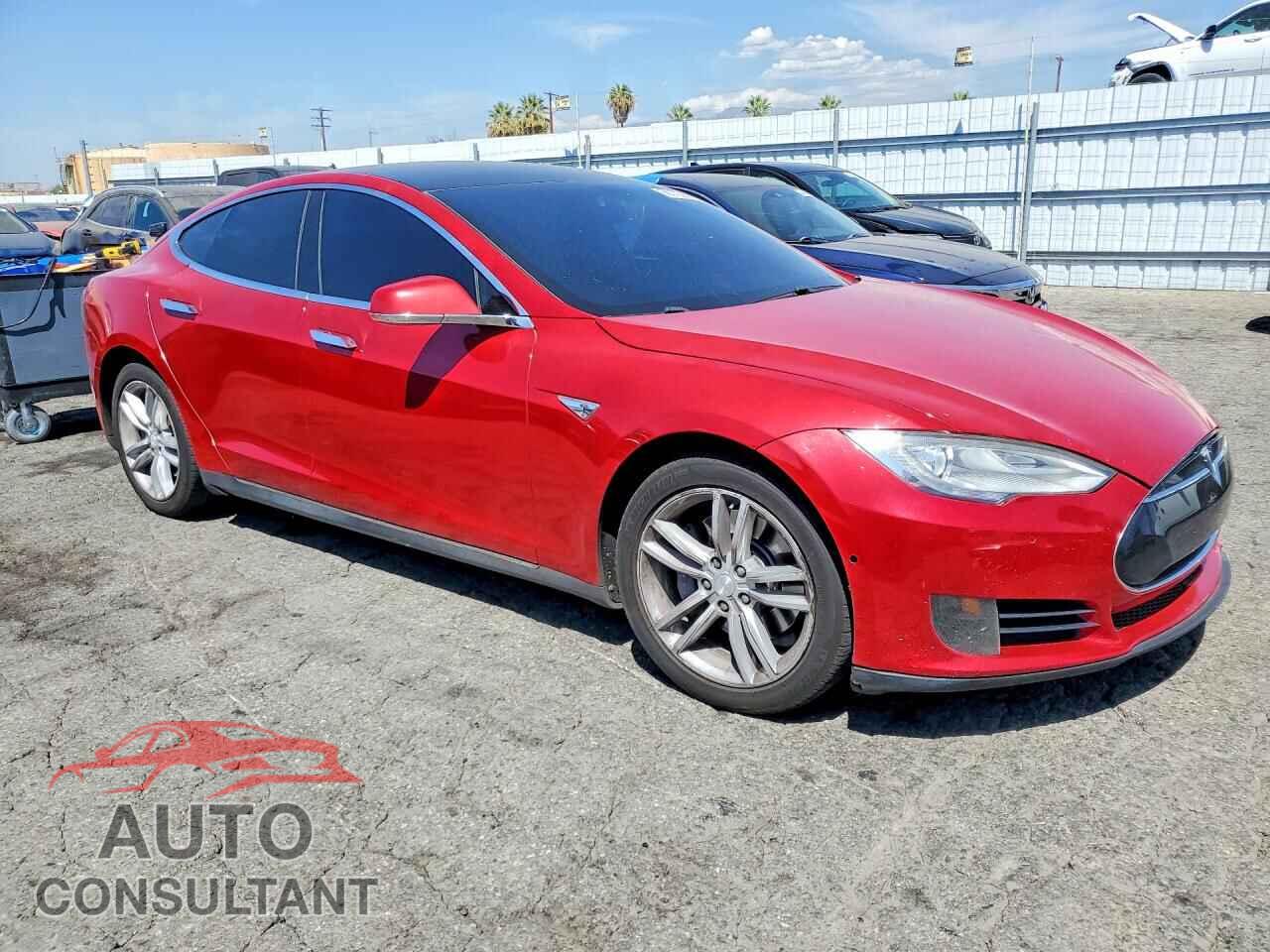 TESLA MODEL S 2014 - 5YJSA1S14EFP29449