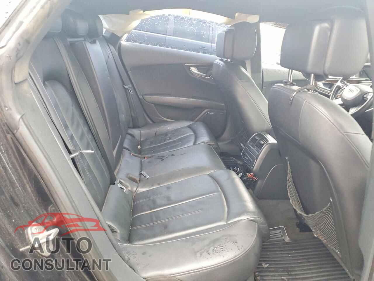 AUDI A7 2013 - WAUYGAFC7DN101077