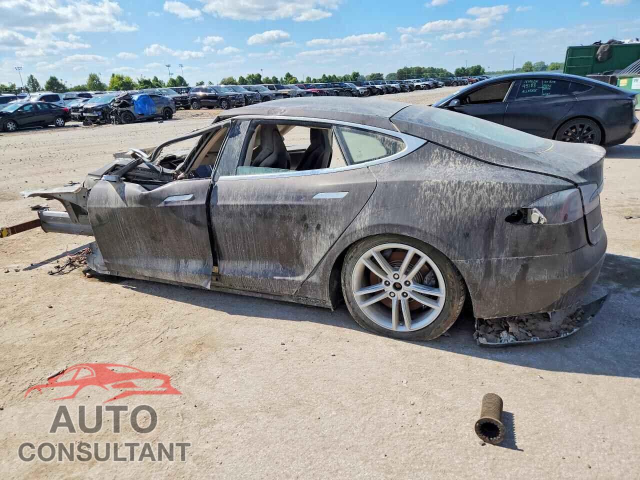 TESLA MODEL S 2014 - 5YJSA1H1XEFP35649