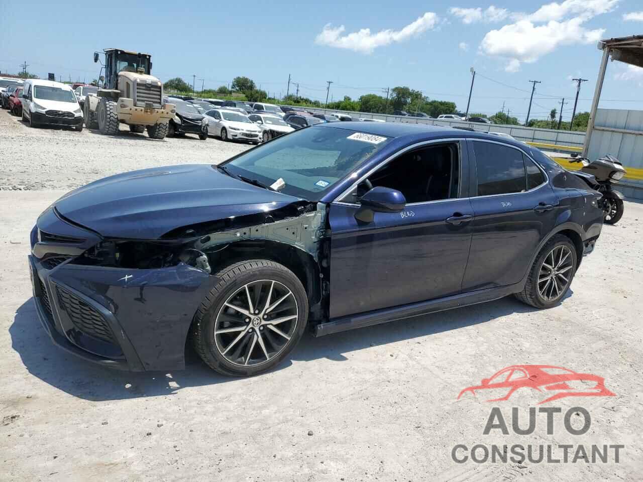 TOYOTA CAMRY 2021 - 4T1G11AK5MU418002