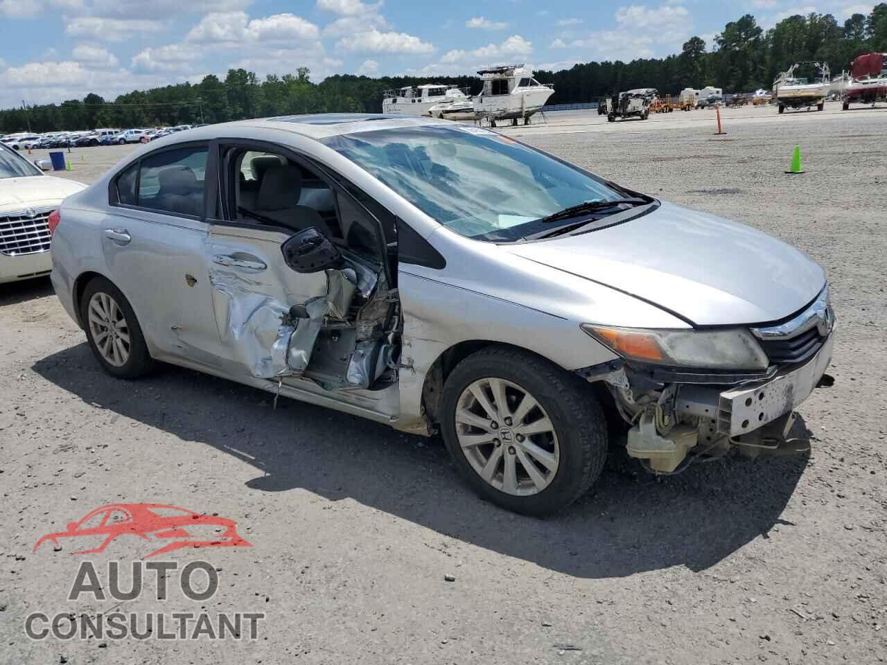 HONDA CIVIC 2012 - 2HGFB2F88CH308404