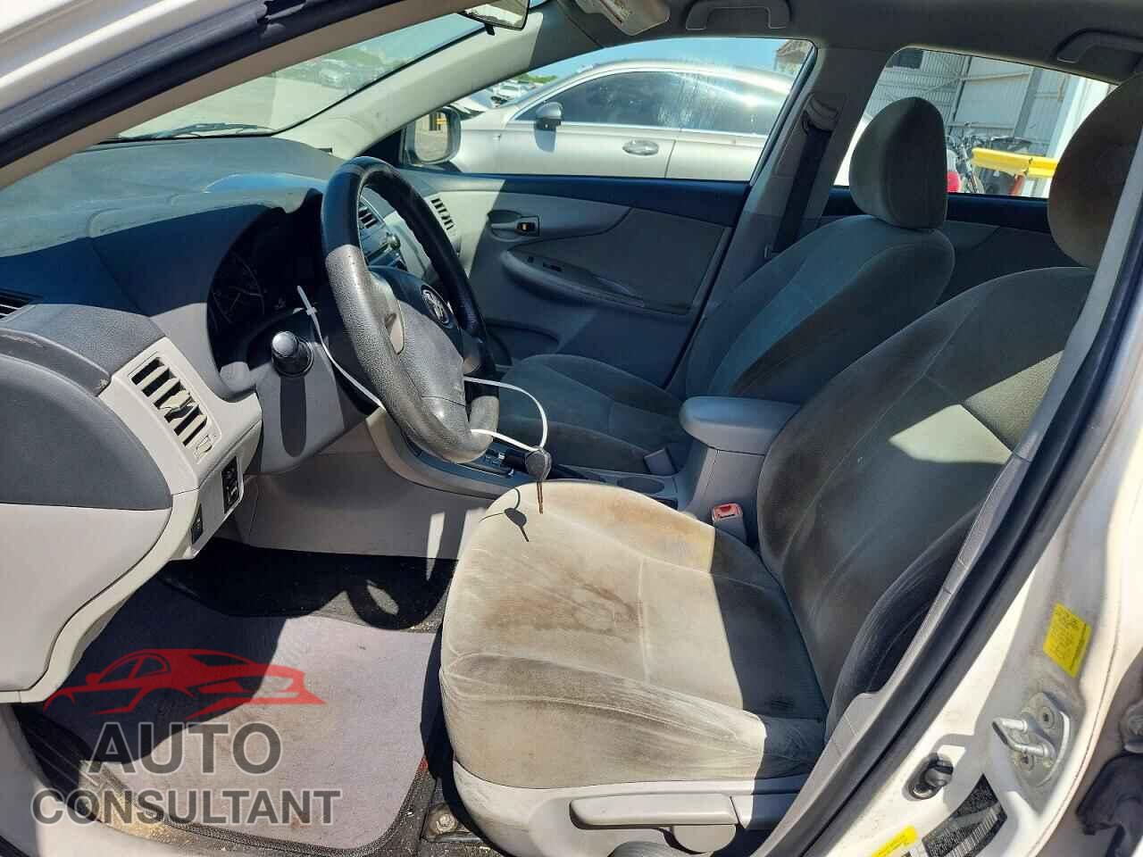 TOYOTA COROLLA 2011 - 2T1BU4EEXBC588877