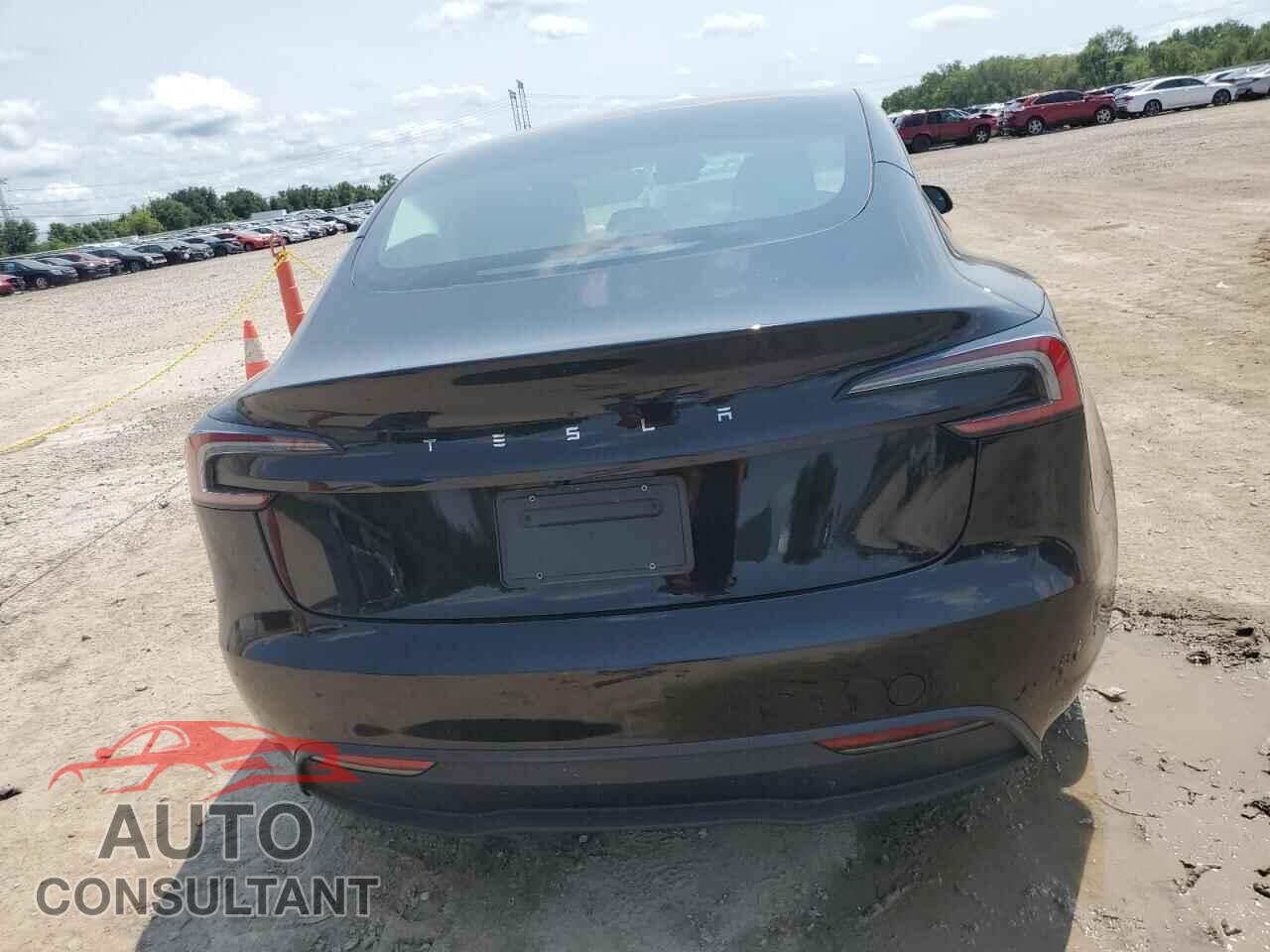 TESLA MODEL 3 2024 - 5YJ3E1EA1RF768896
