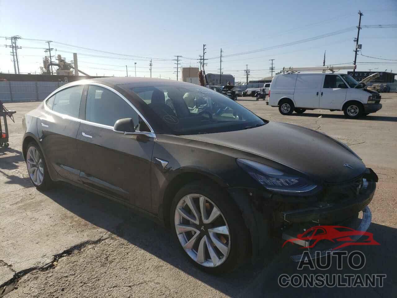 TESLA MODEL 3 2018 - 5YJ3E1EAXJF011936
