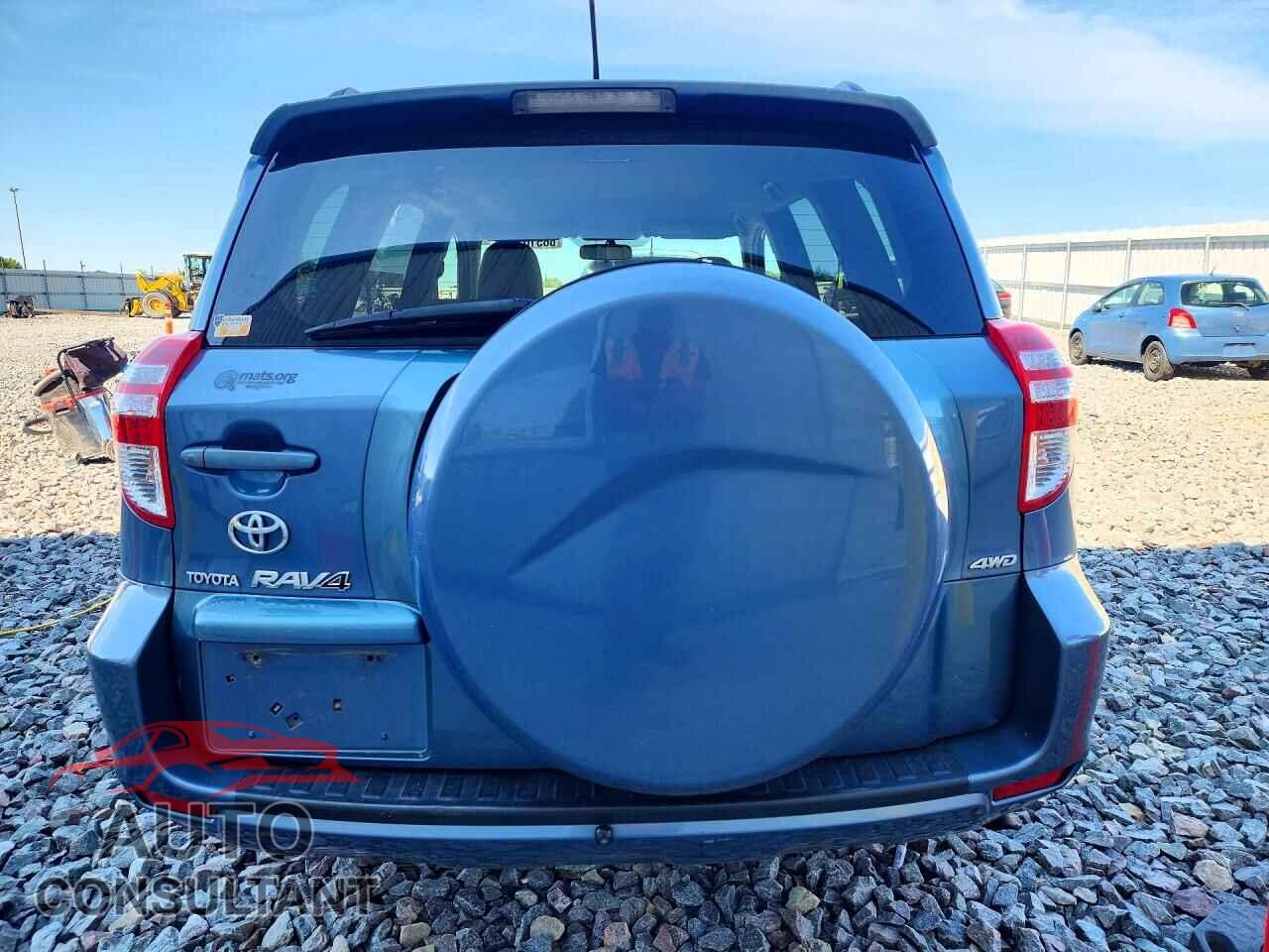 TOYOTA RAV4 2010 - JTMBF4DV2AD033466