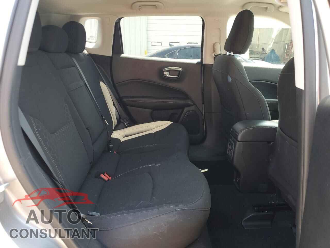 JEEP COMPASS 2020 - 3C4NJCAB2LT124900