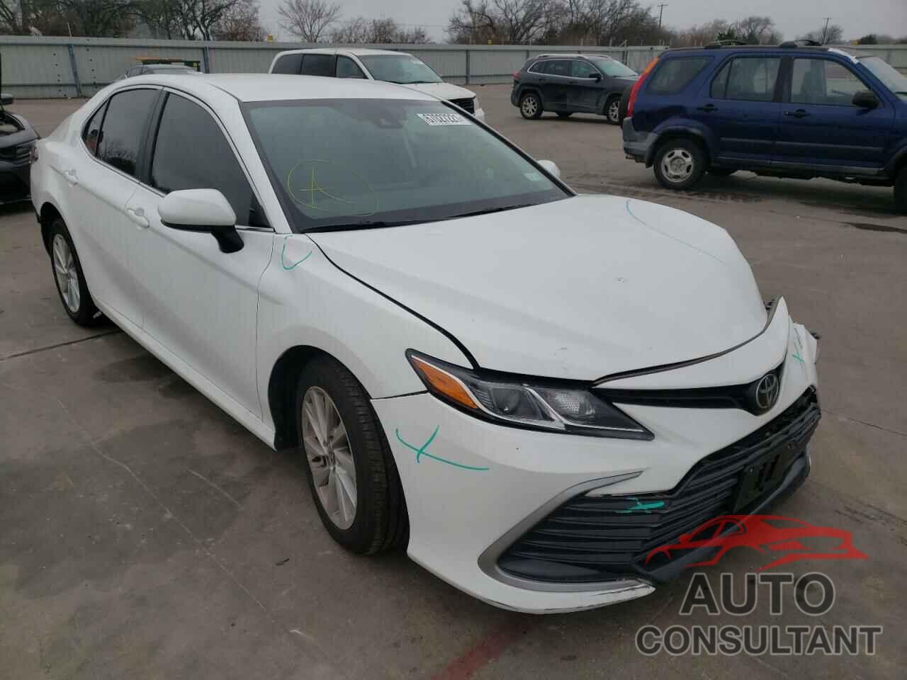TOYOTA CAMRY 2021 - 4T1C11AKXMU516215