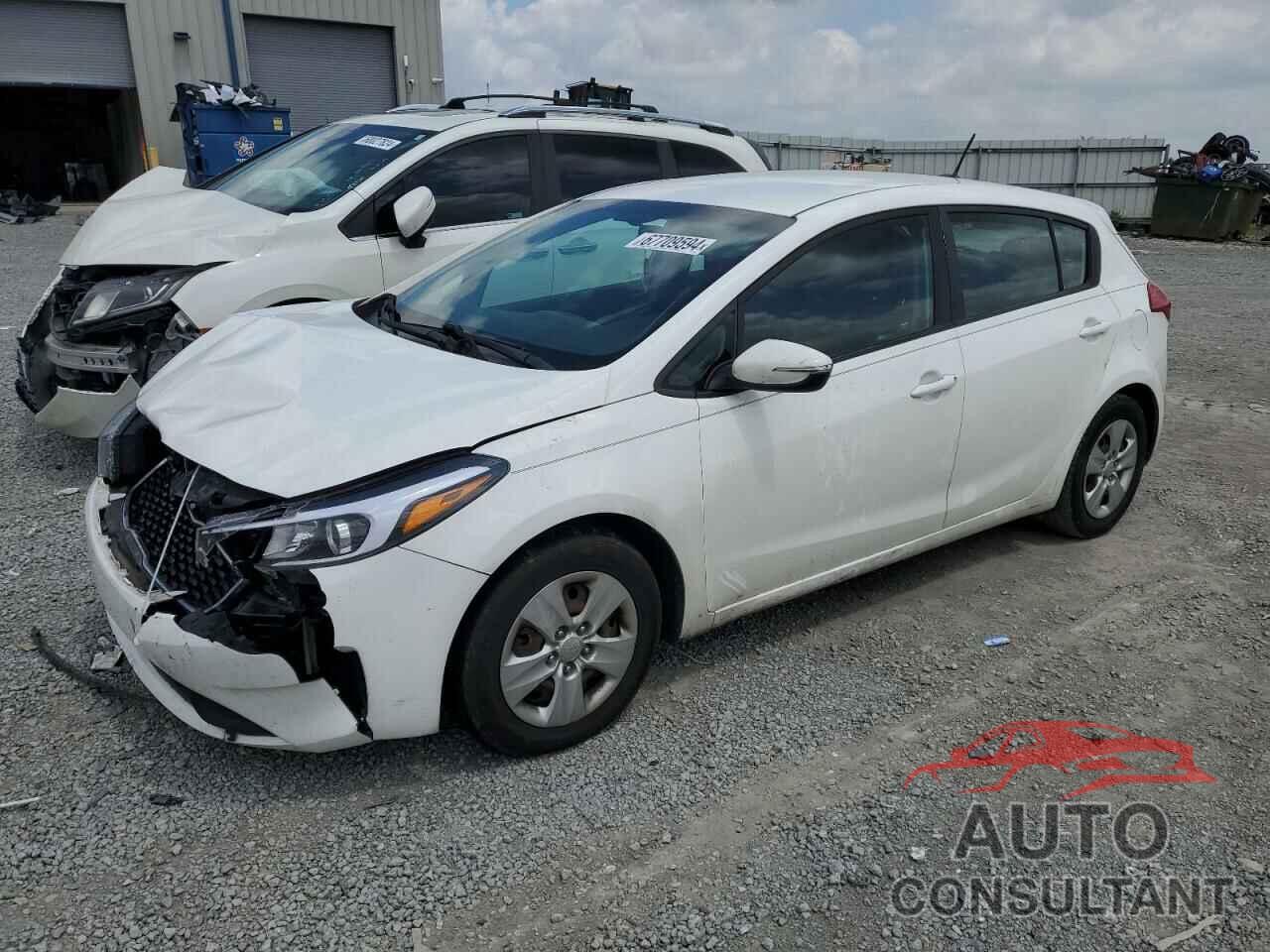 KIA FORTE 2017 - KNAFK5A89H5686993