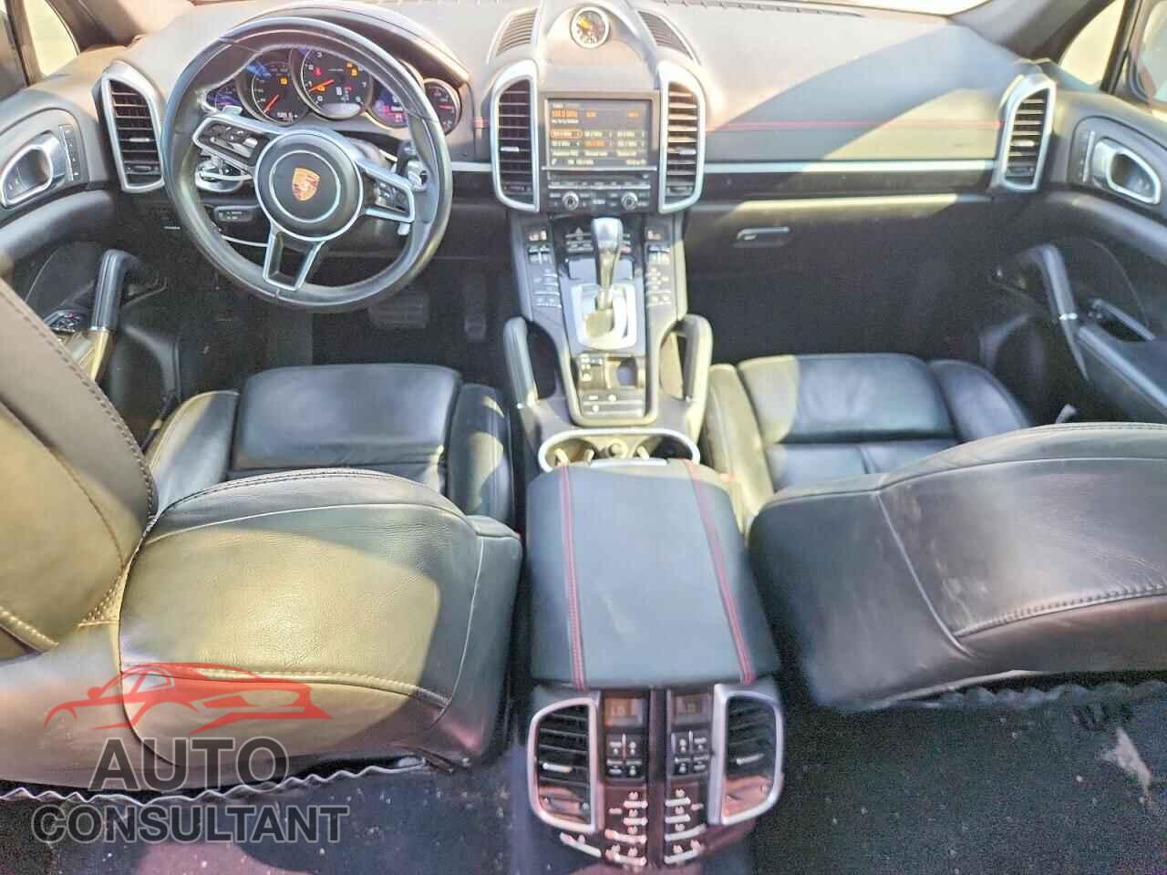 PORSCHE CAYENNE 2016 - WP1AA2A22GLA02336