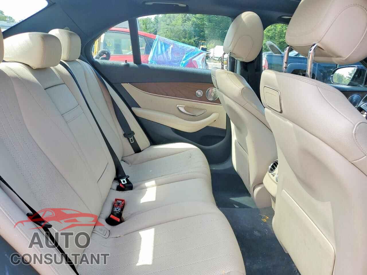 MERCEDES-BENZ E-CLASS 2018 - WDDZF4KB5JA449865
