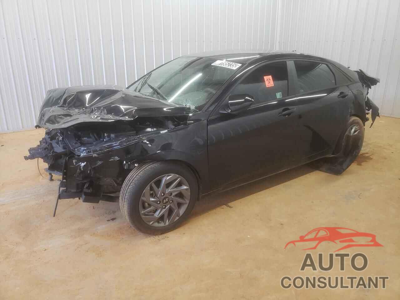 HYUNDAI ELANTRA 2024 - KMHLM4DG8RU672390