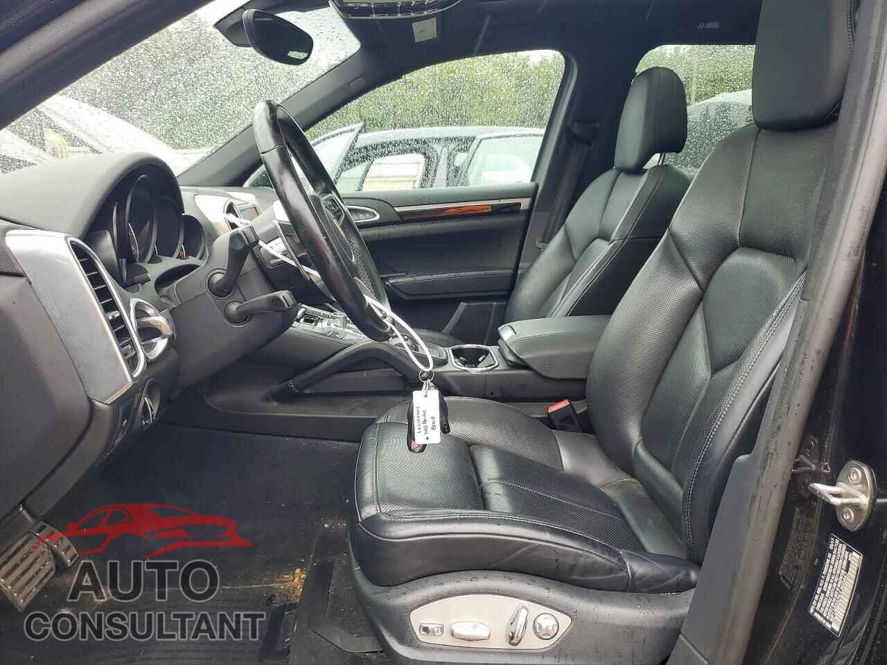 PORSCHE CAYENNE 2018 - WP1AB2A29JLA60447