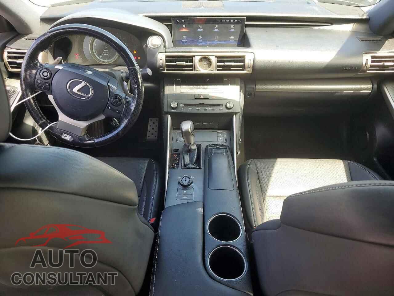 LEXUS IS 2016 - JTHBA1D2XG5010568