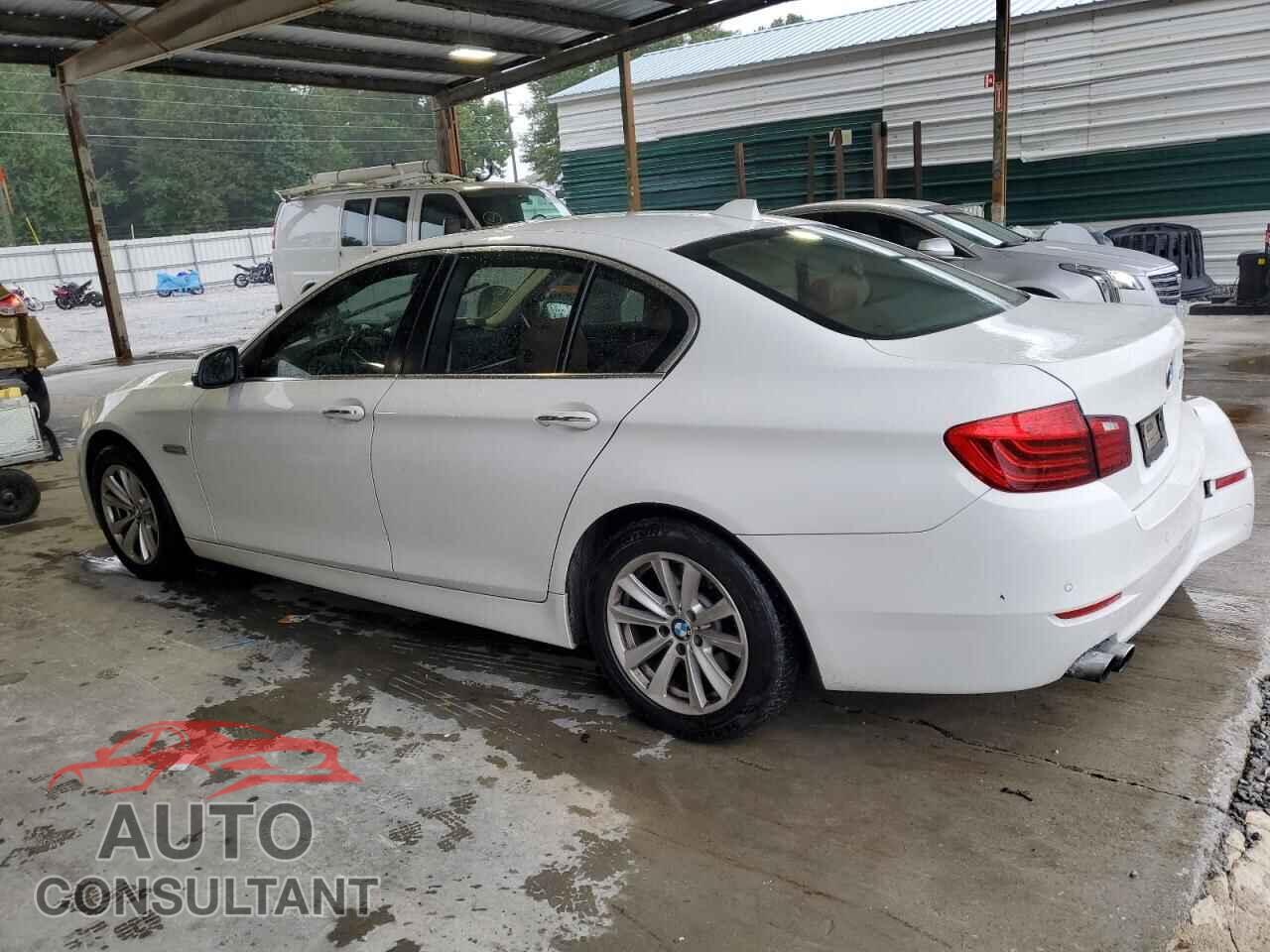 BMW 5 SERIES 2015 - WBA5A5C54FD516075