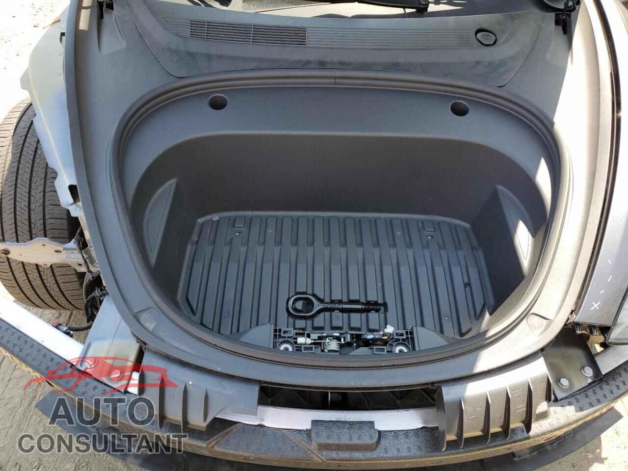 TESLA MODEL 3 2023 - 5YJ3E1EBXPF628657