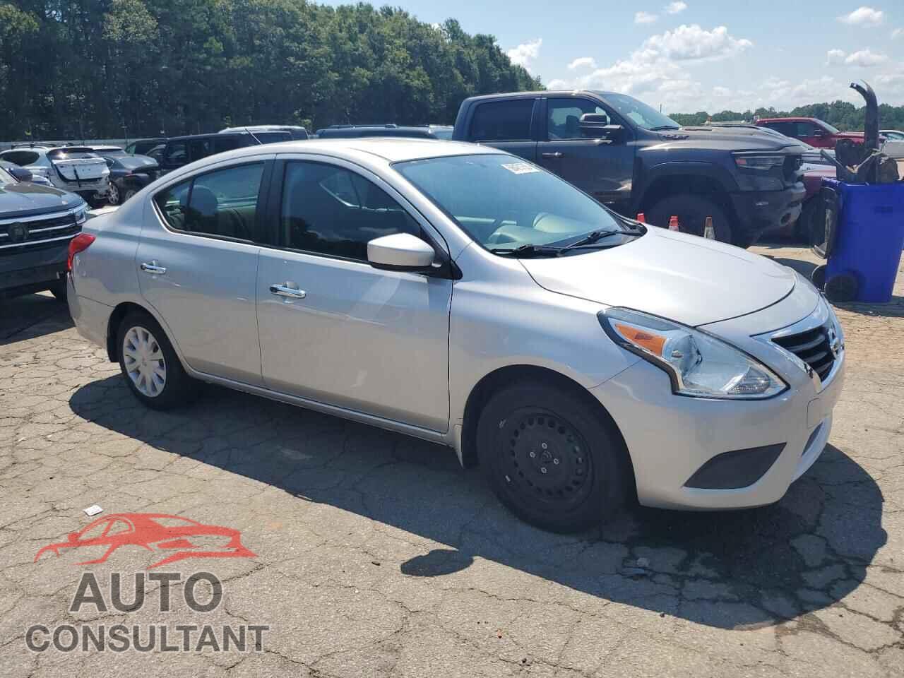 NISSAN VERSA 2019 - 3N1CN7AP3KL881532