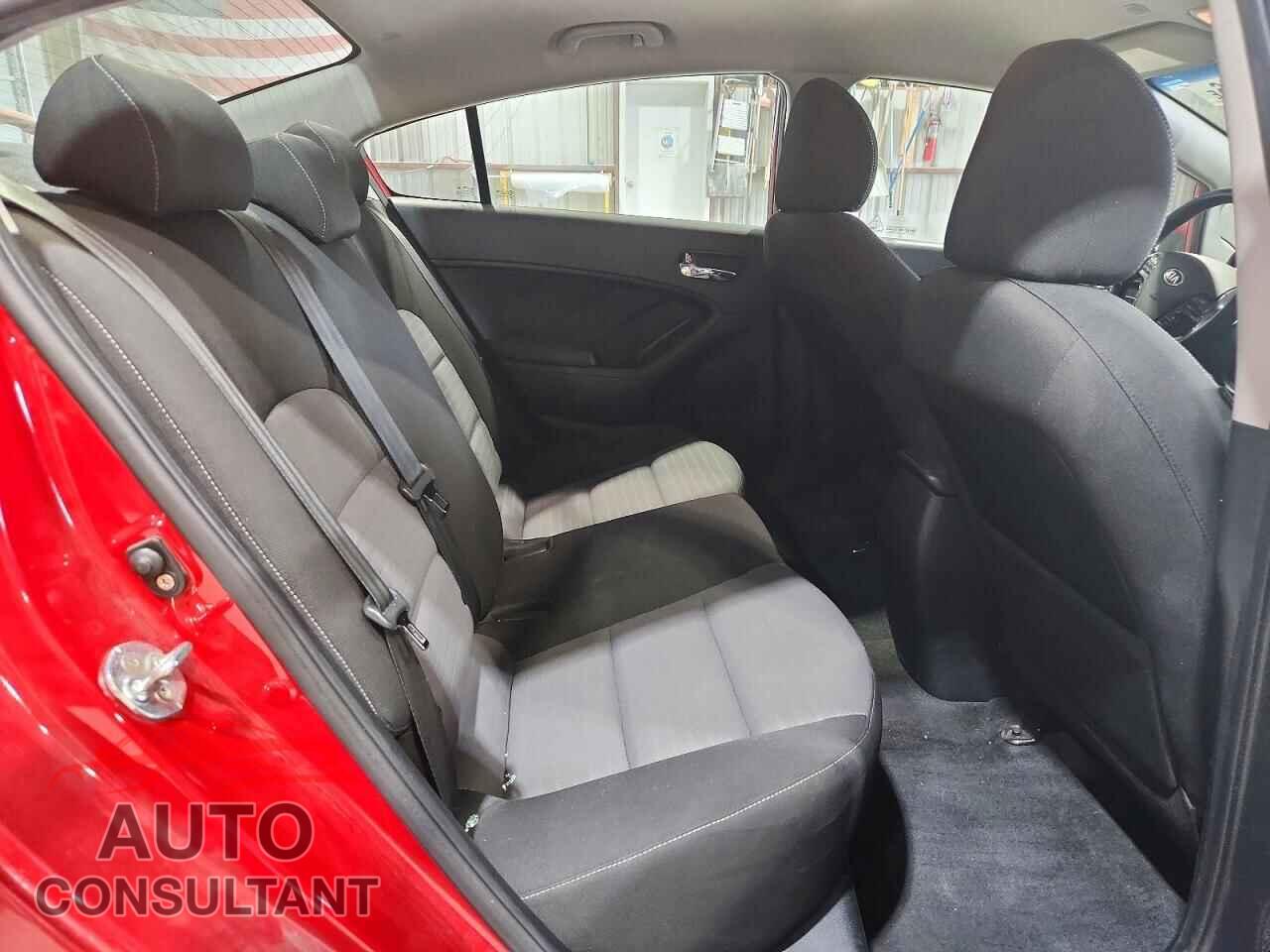 KIA FORTE 2017 - 3KPFL4A76HE098460