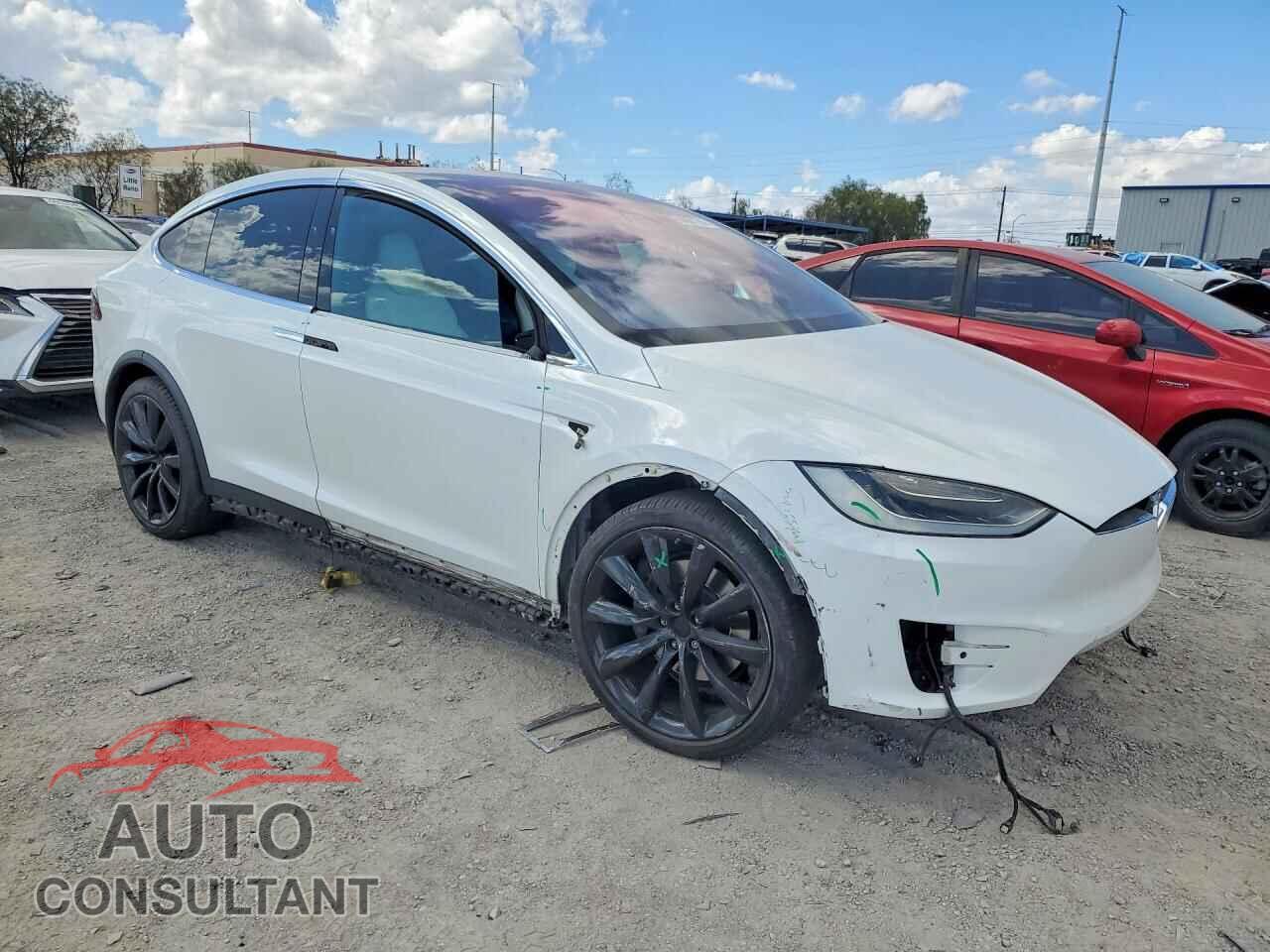 TESLA MODEL X 2017 - 5YJXCDE28HF055770