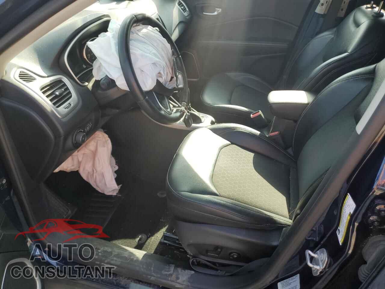 JEEP COMPASS 2017 - 3C4NJDBB7HT651116