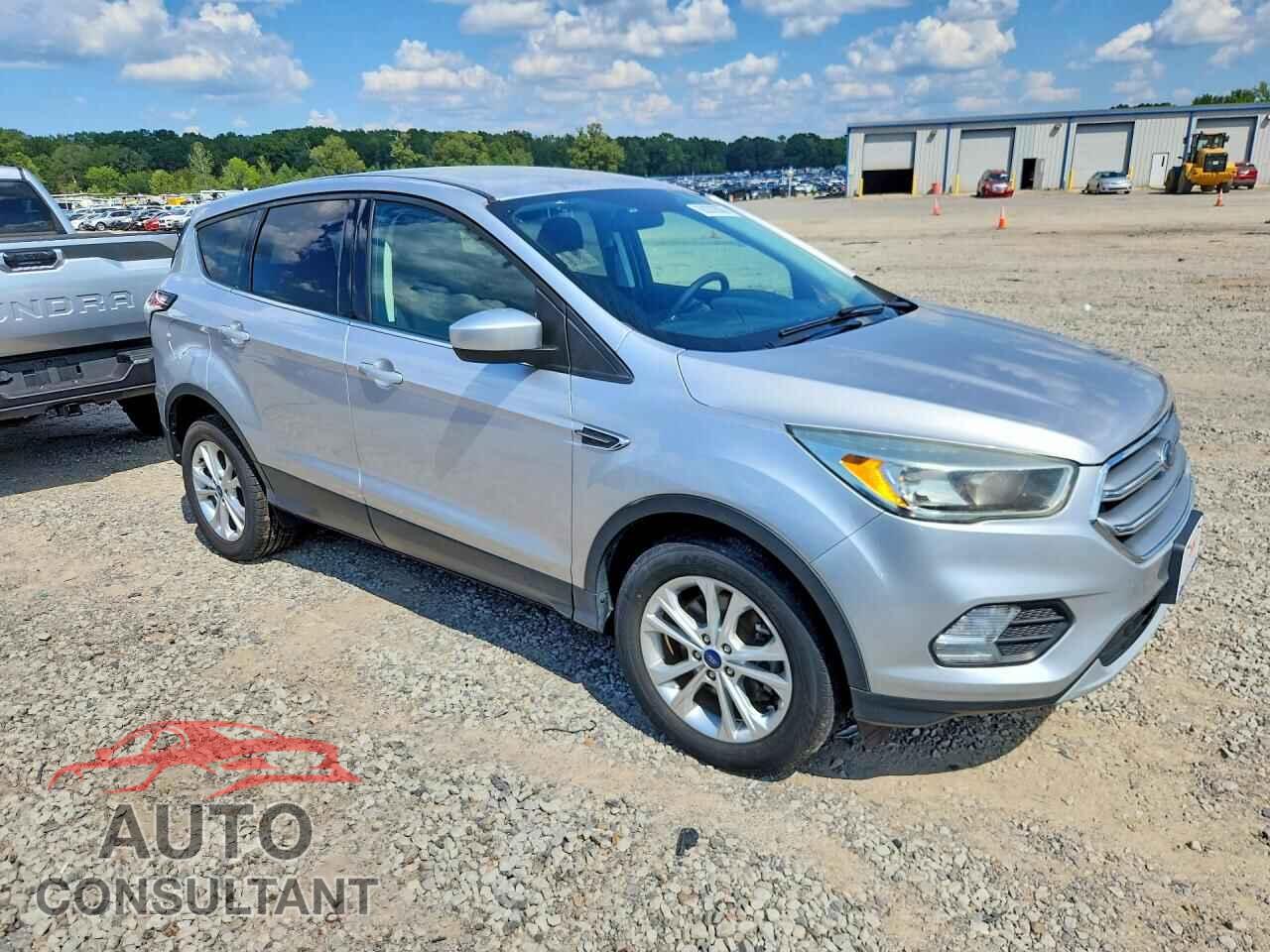 FORD ESCAPE 2017 - 1FMCU9GD2HUC65971