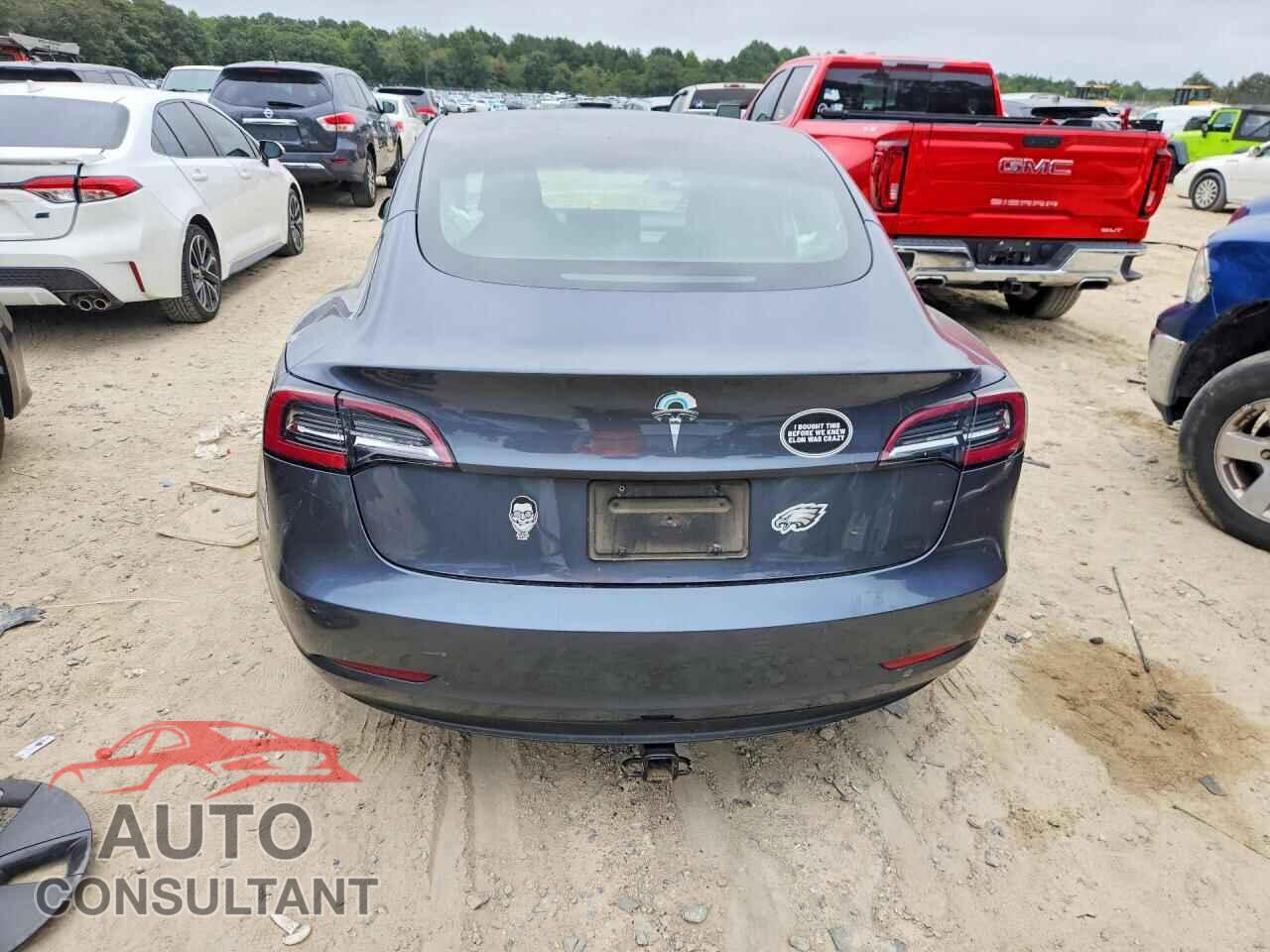 TESLA MODEL 3 2021 - 5YJ3E1EA5MF911468
