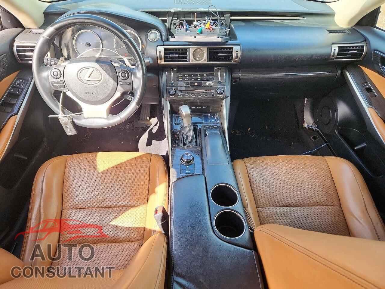 LEXUS IS 2014 - JTHCF1D25E5006012