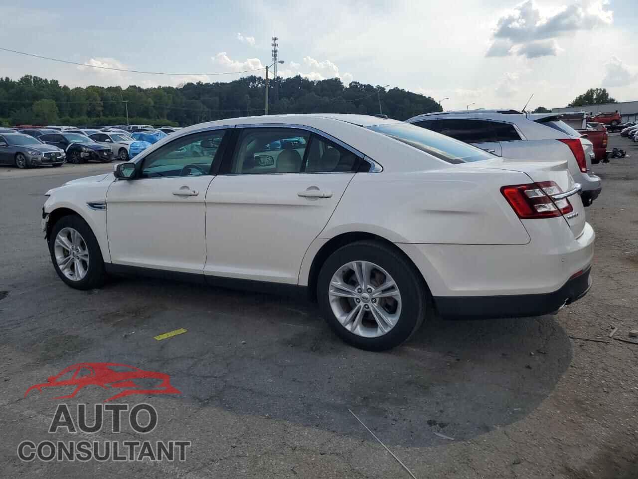 FORD TAURUS 2016 - 1FAHP2E83GG131097