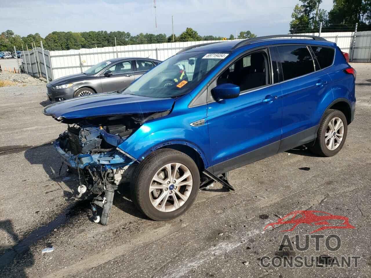 FORD ESCAPE 2018 - 1FMCU0GD8JUB31628