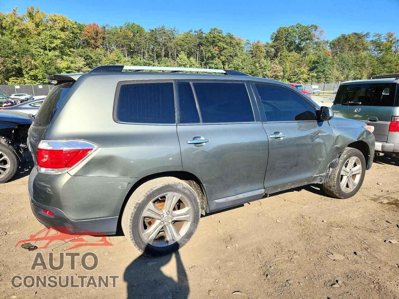 TOYOTA HIGHLANDER 2013 - 5TDYK3EH8DS095424
