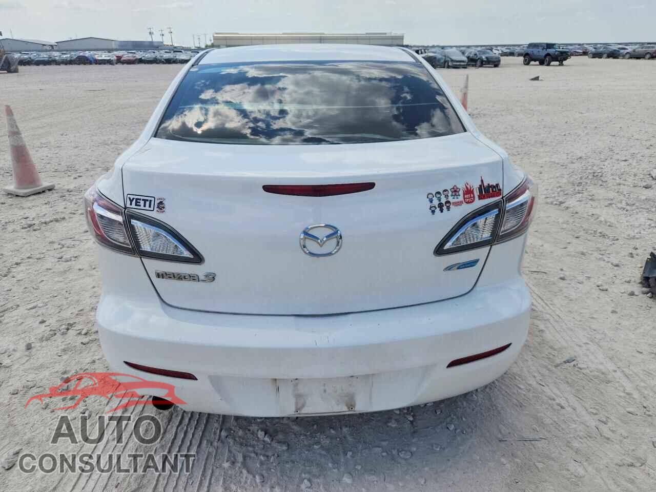 MAZDA 3 2012 - JM1BL1V78C1646879