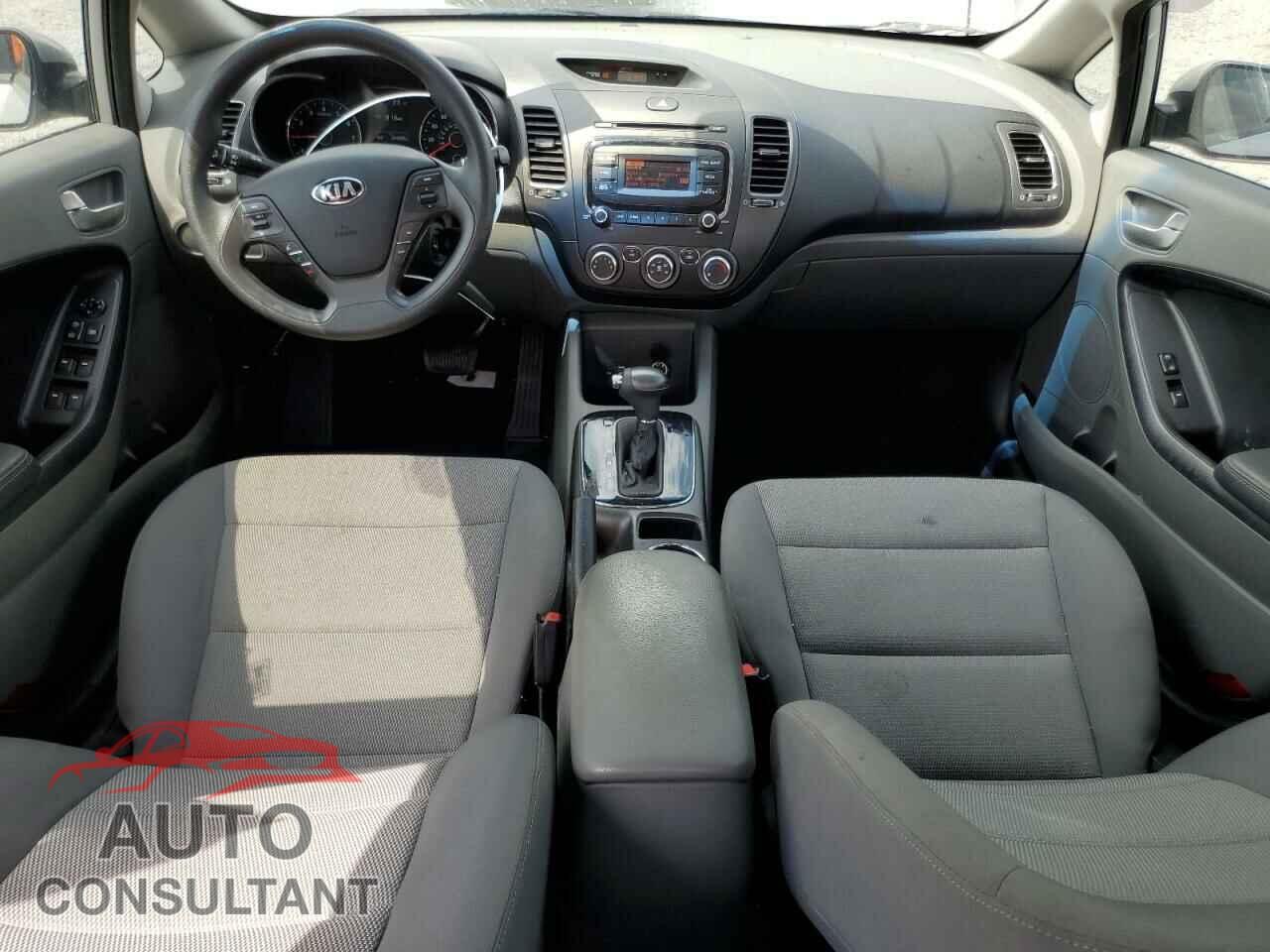 KIA FORTE 2017 - 3KPFK4A73HE063393