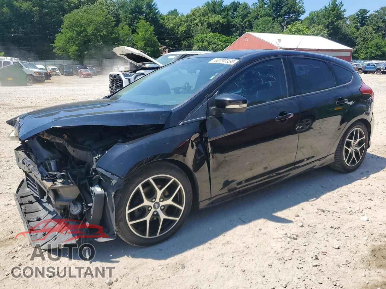 FORD FOCUS 2016 - 1FADP3K23GL362643