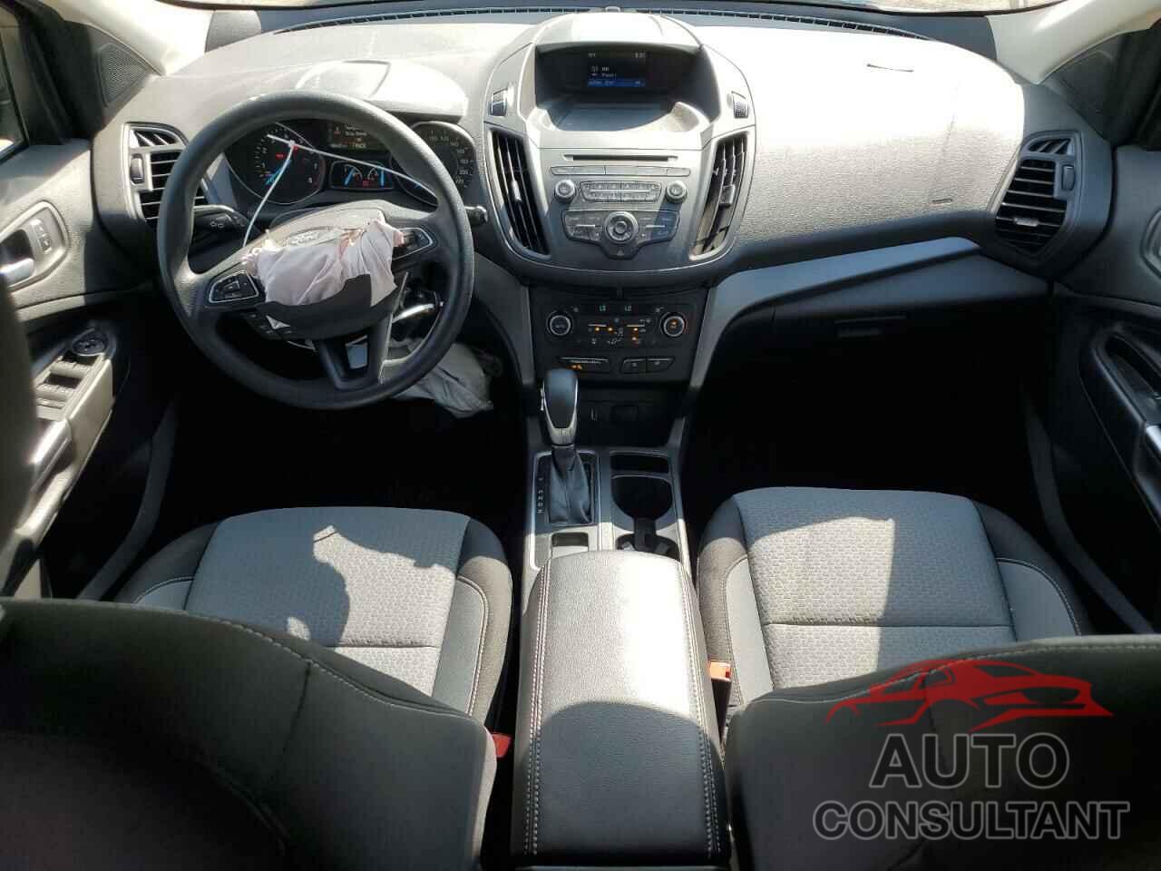 FORD ESCAPE 2018 - 1FMCU0GD9JUD45673