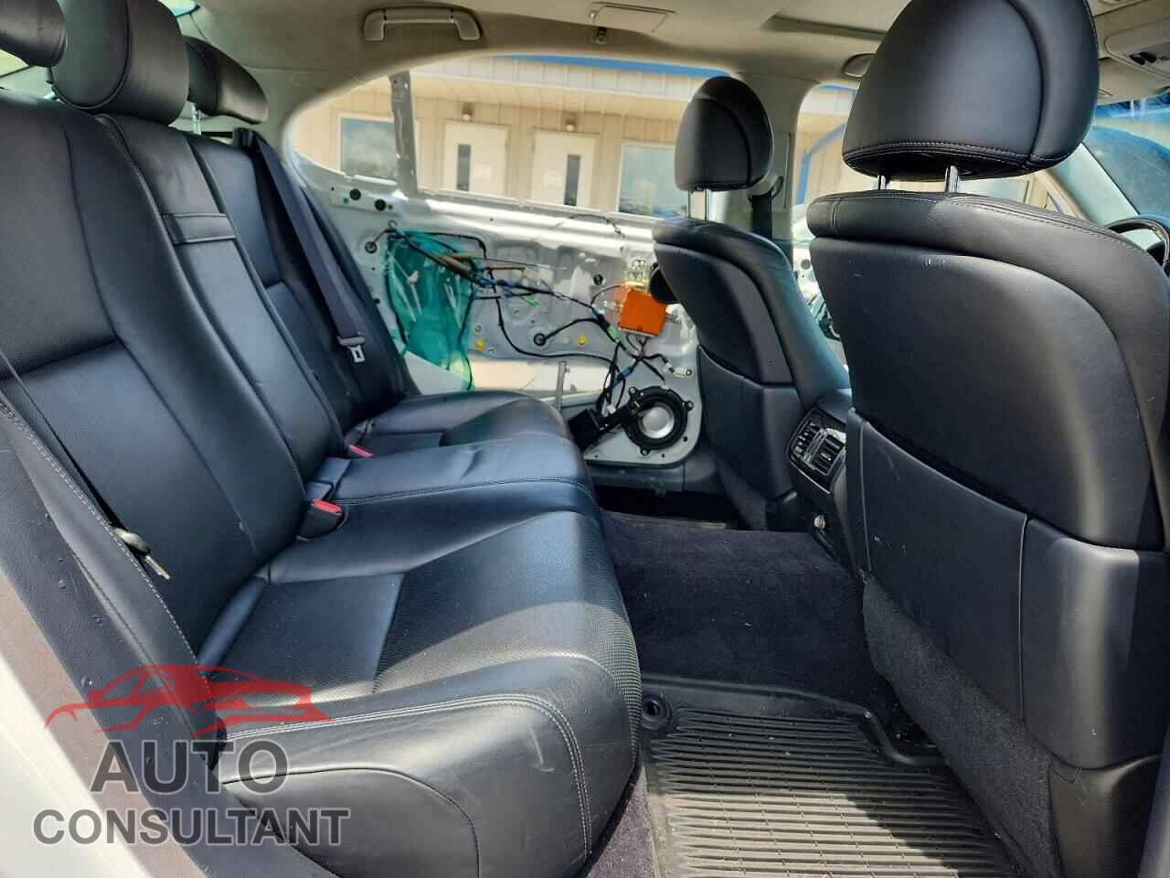 LEXUS LS460 2013 - JTHGL5EF3D5049944