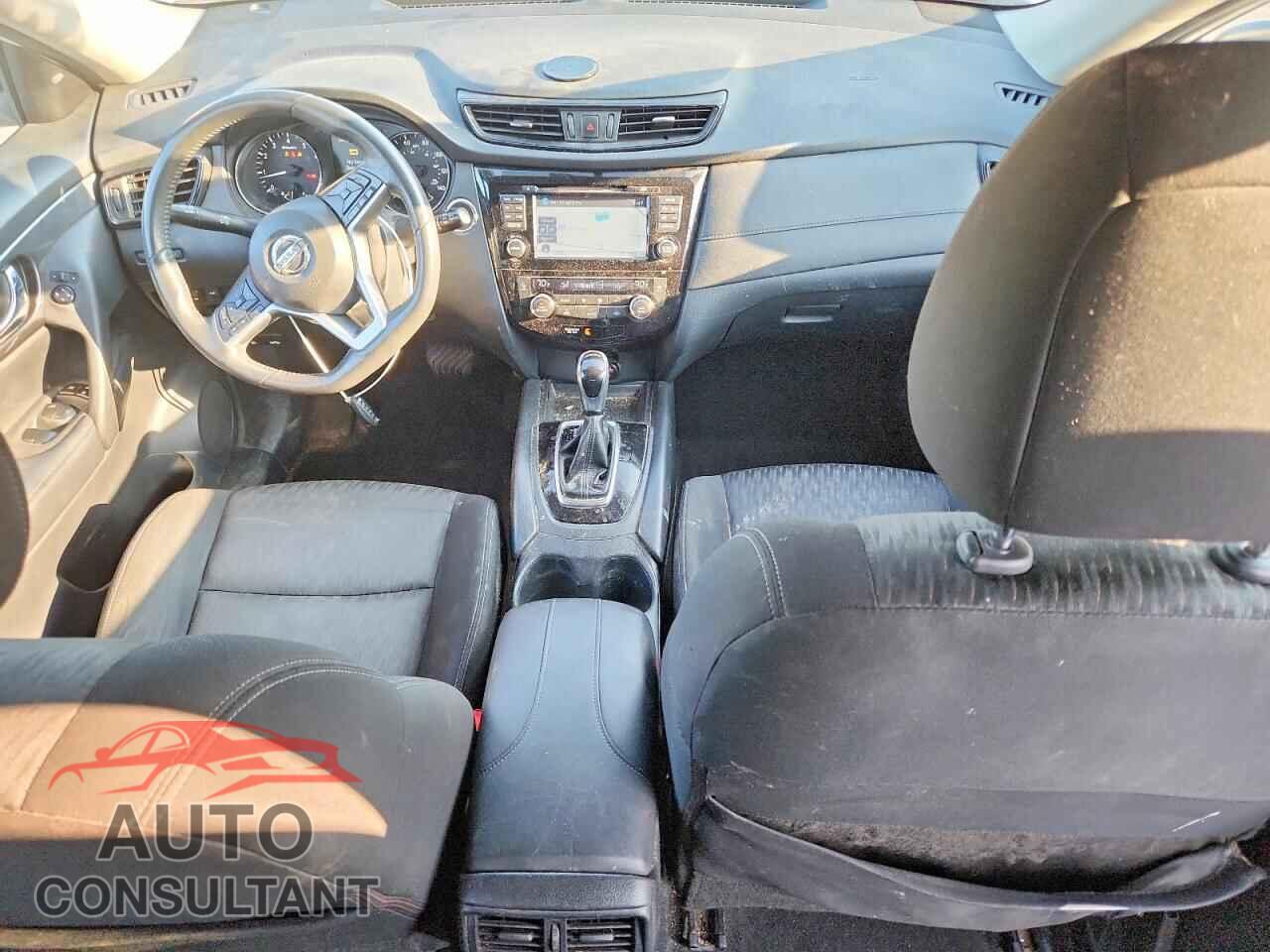 NISSAN ROGUE 2017 - KNMAT2MV3HP589433