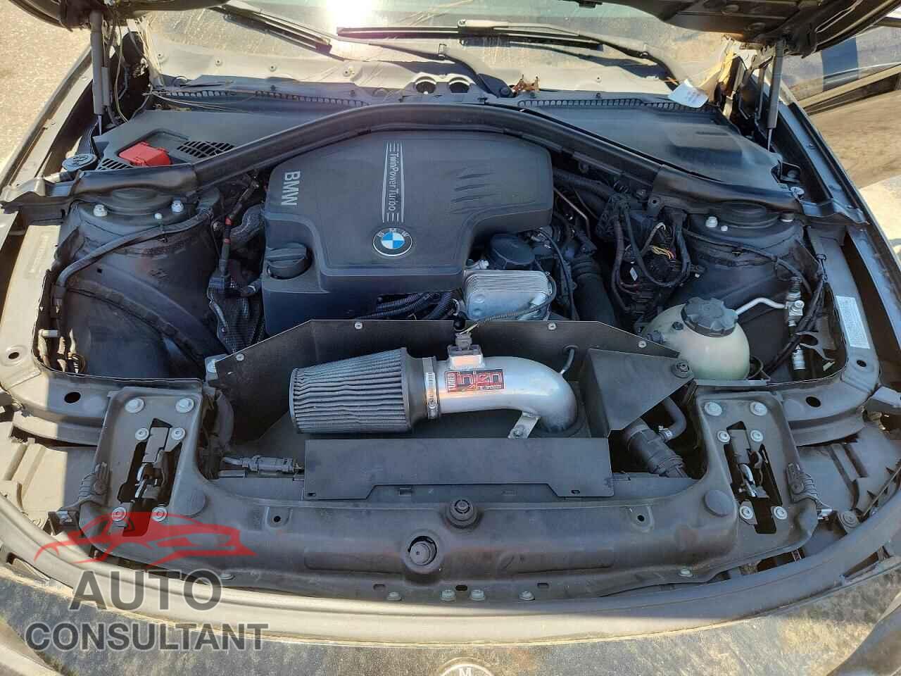 BMW 3 SERIES 2012 - WBA3C1C55CA696724