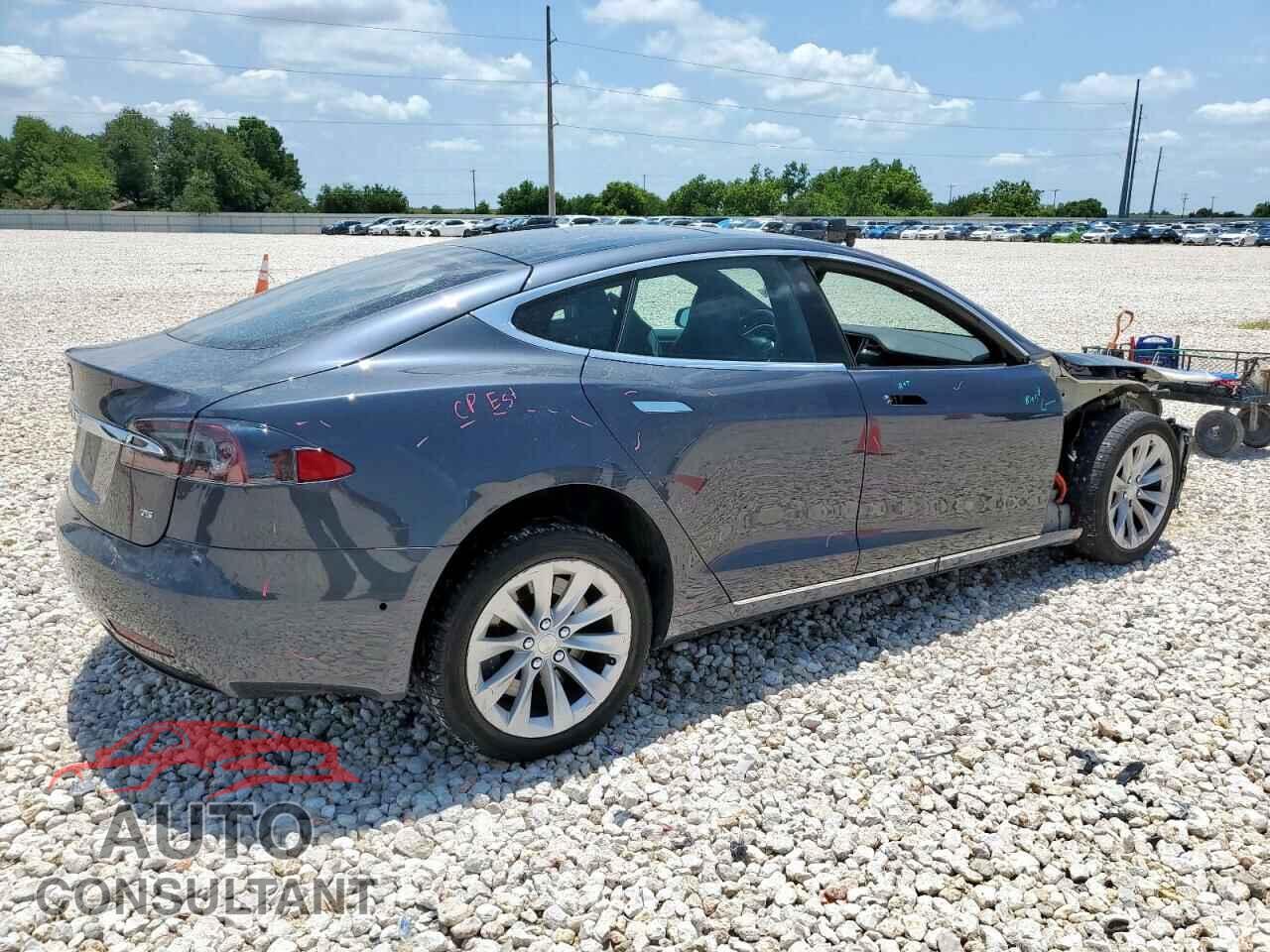TESLA MODEL S 2017 - 5YJSA1E15HF223354