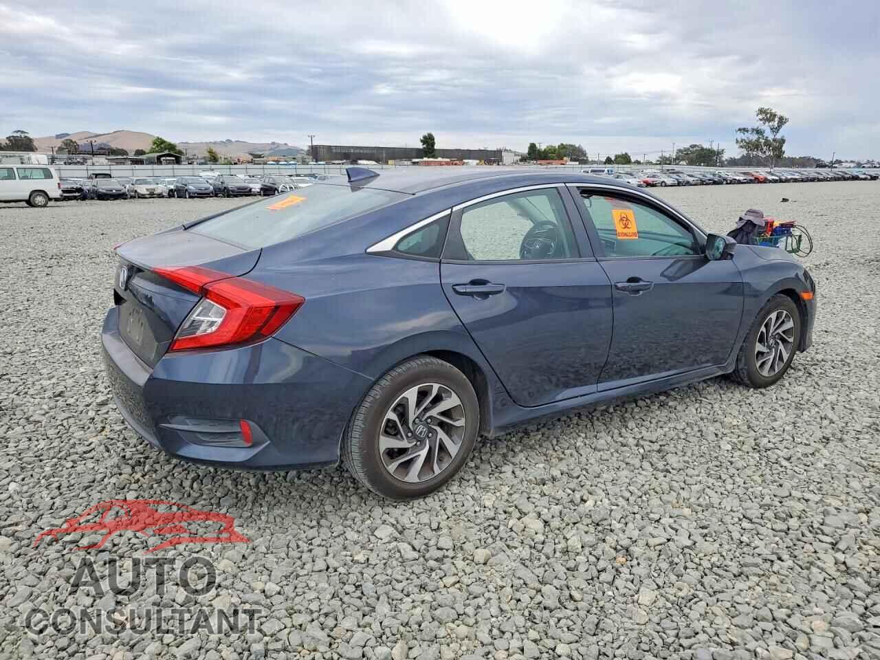 HONDA CIVIC 2017 - 19XFC2F70HE228861