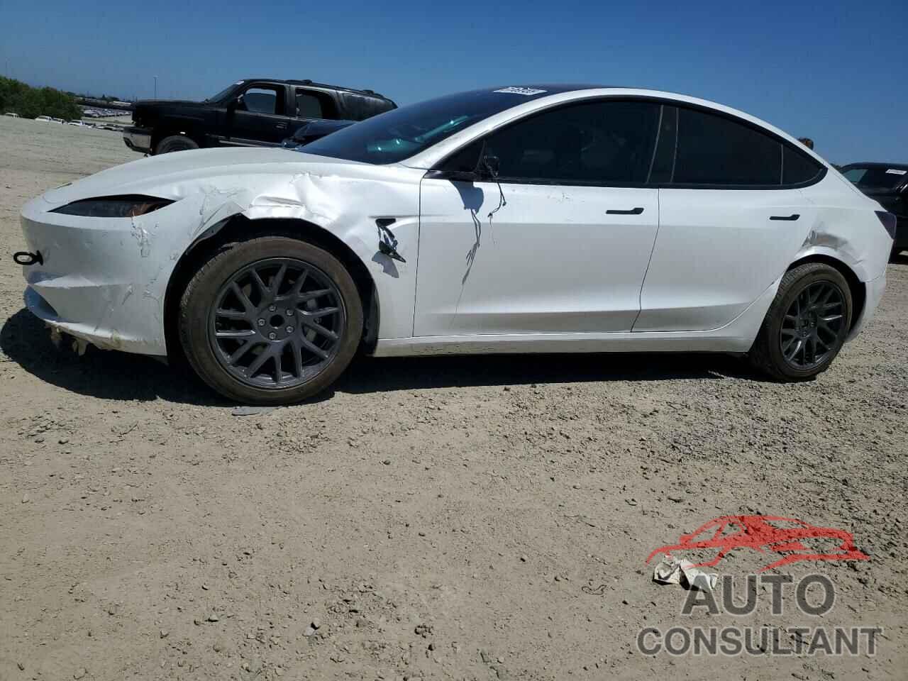 TESLA MODEL 3 2025 - 5YJ3E1EA8SF934661