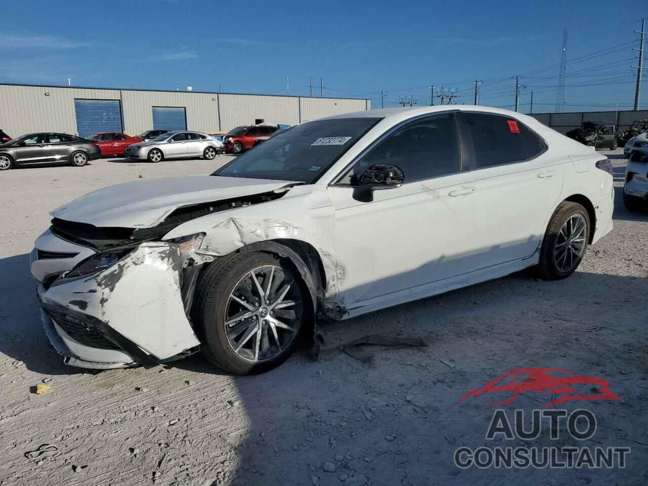 TOYOTA CAMRY 2022 - 4T1G11AK9NU629995