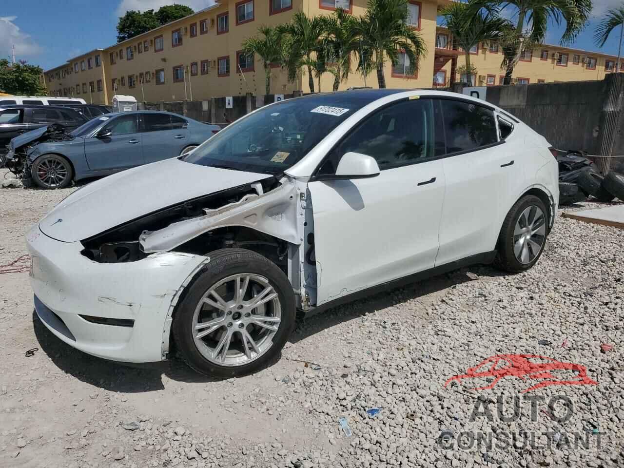 TESLA MODEL Y 2023 - 7SAYGAEE2PF610876