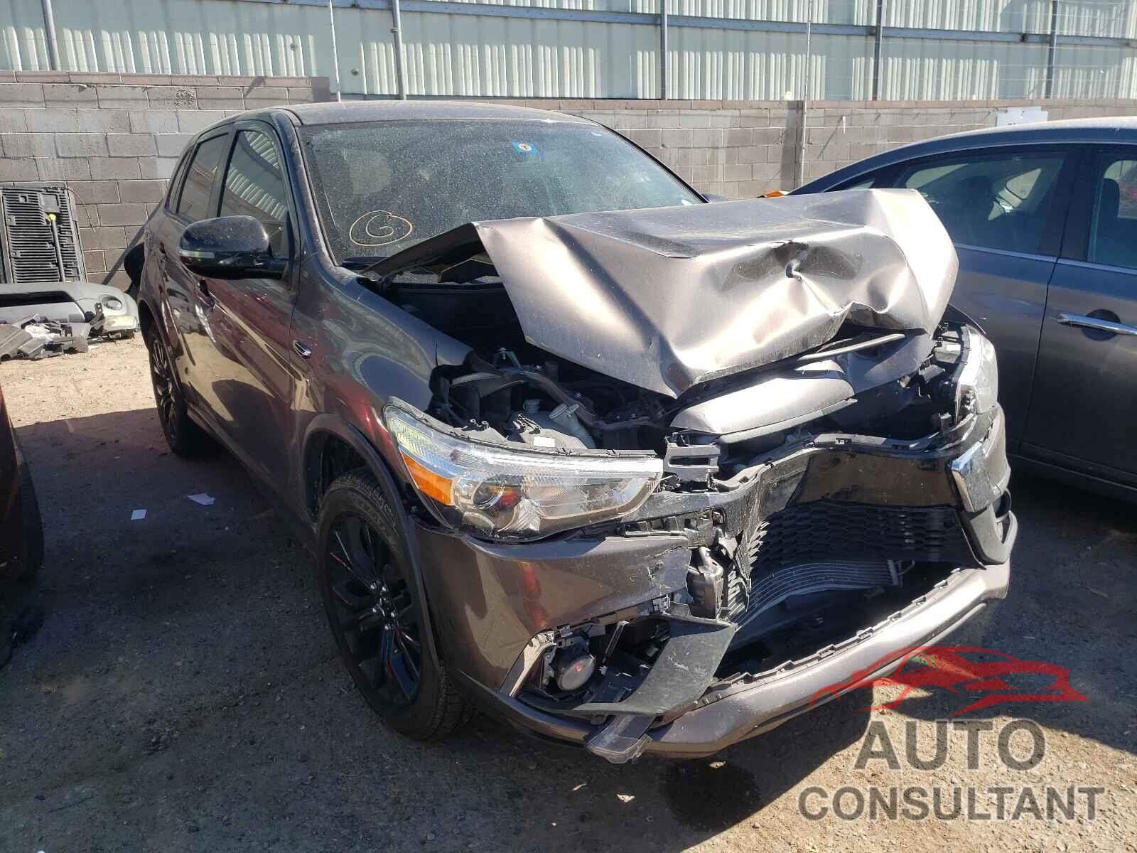 MITSUBISHI OUTLANDER 2019 - JA4AP3AU4KU014590