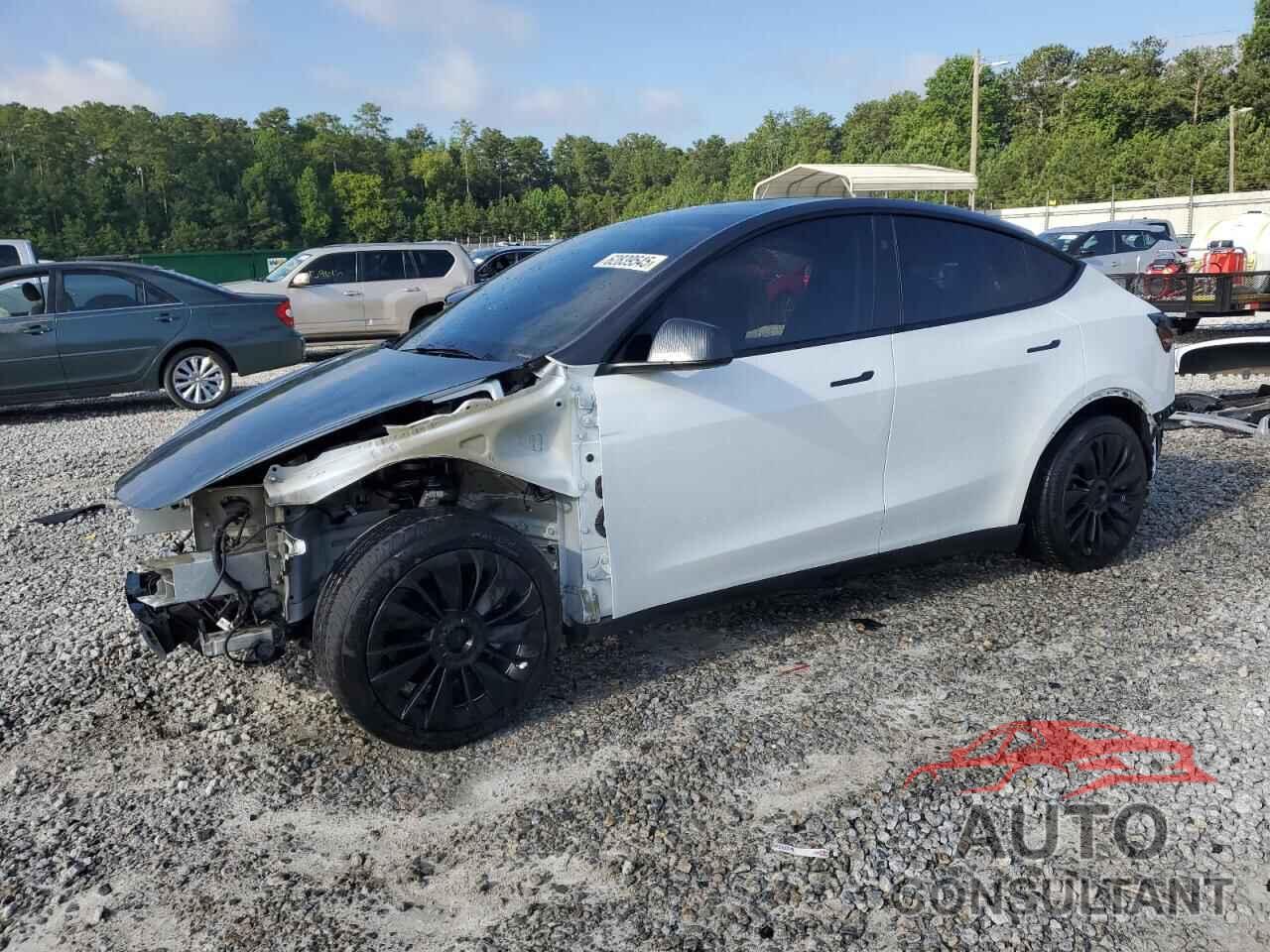 TESLA MODEL Y 2024 - 7SAYGAEEXRF005653