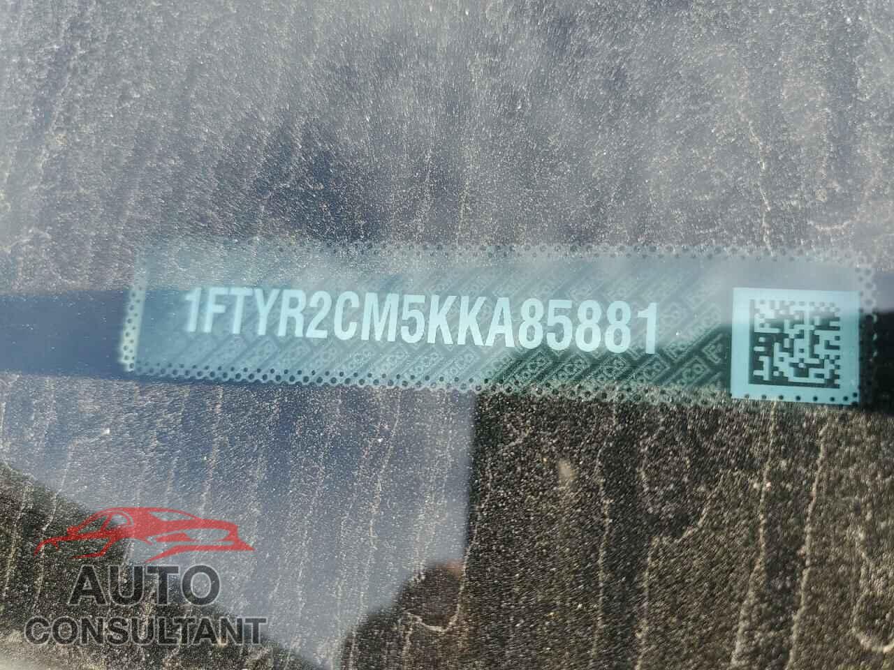 FORD TRANSIT 2019 - 1FTYR2CM5KKA85881