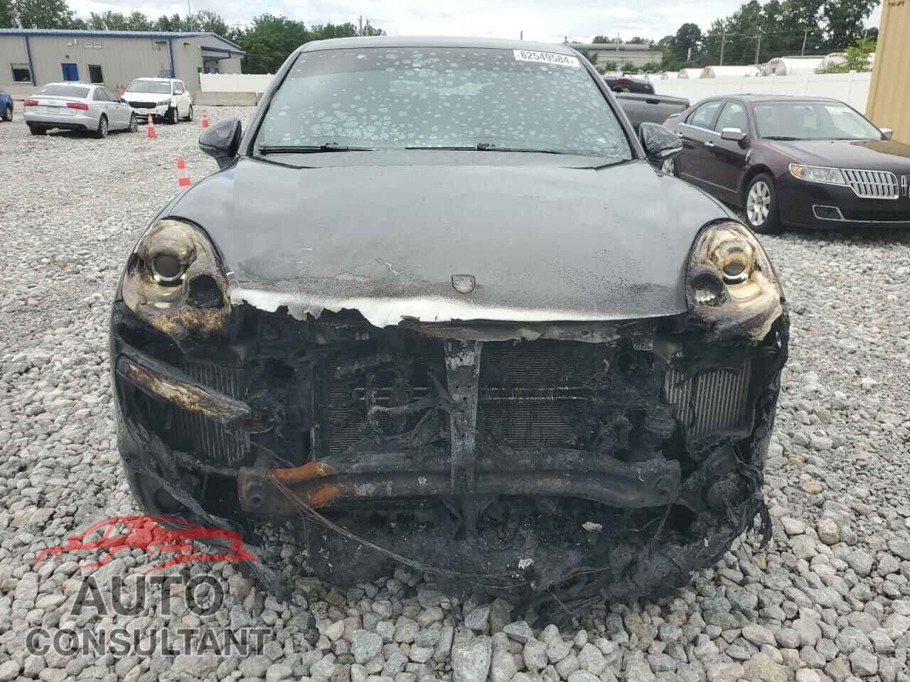 PORSCHE CAYENNE 2016 - WP1AB2A25GLA95883