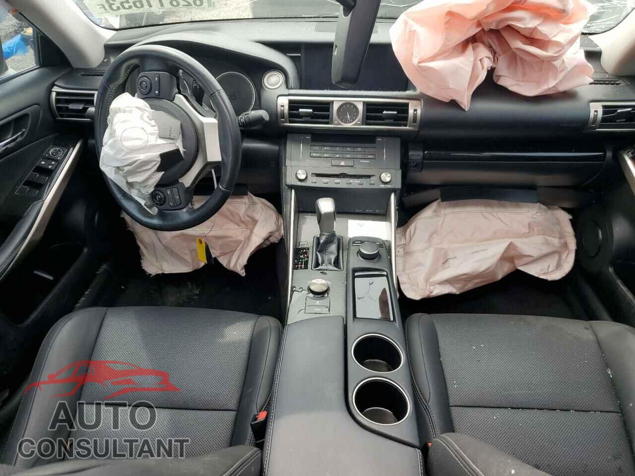 LEXUS IS 2016 - JTHBA1D2XG5022588