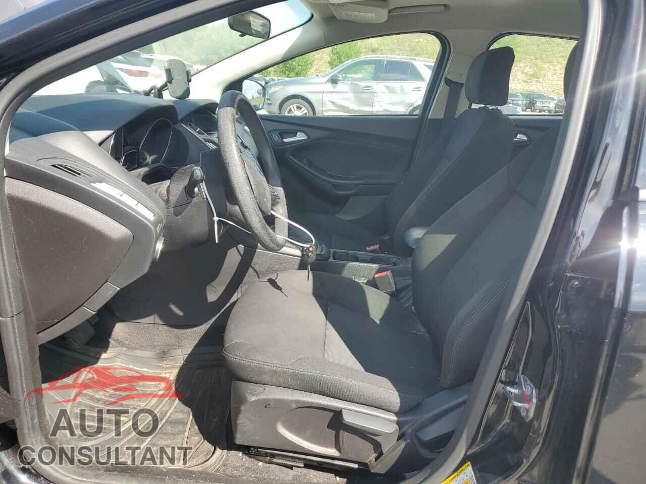 FORD FOCUS 2017 - 1FADP3F25HL293532
