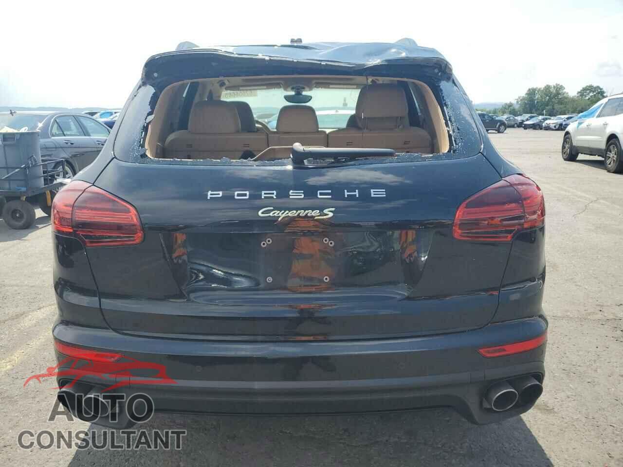 PORSCHE CAYENNE 2017 - WP1AE2A27HLA70895
