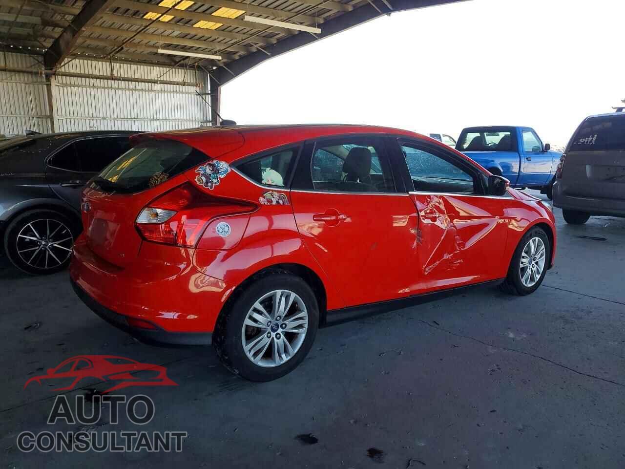 FORD FOCUS 2012 - 1FAHP3M24CL200397